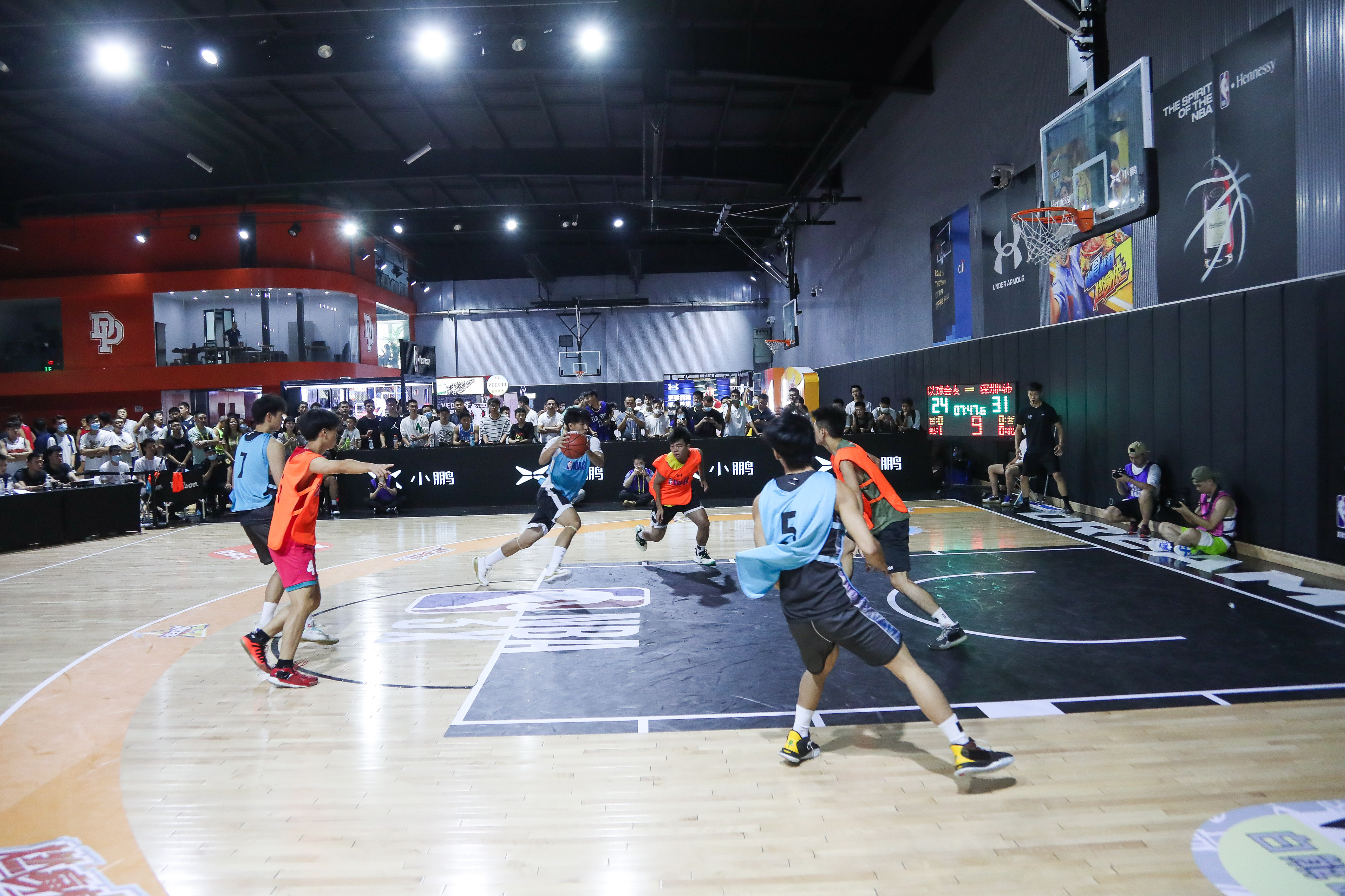 都有着令人 都有着令人