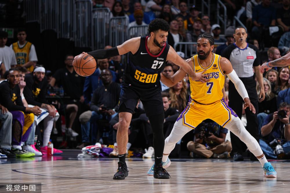 够的底气 够的底气